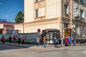 Doporučujeme se před cestou na slovensko seznámit s informacemi o aktuálně platných opatřeních na území. Slovensko Zasahla Druha Vlna Pandemie Businessinfo Cz