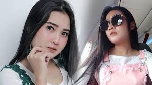 Nella kharisma nyalakan api kehidupan official. Nella Kharisma Dan Cak Malik Bercerai Kini Sang Penyanyi Terciduk Mesra Dengan Duda Tampan Ini Tribun Sumsel