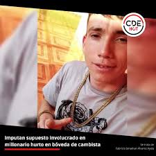 Los agentes fiscales Alejandro Cardozo Pereira, Verónica Valdez y Luis  Trinidad Colmán presentaron imputación contra uno de los presuntos  involucrados en el millonario hurto agravado perpetrado en la bóveda de la  Asociación