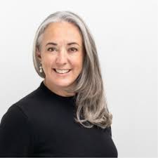 I am excited to officially launch Women of APAC (WoA) today. We had an  awesome launch event with Thao Tang and Martin Chappell as guest speakers  sharing their personal career development journey