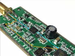 Originally meant for television reception and streaming the discovery and exploitation of the separate raw mode used in fm reception was perhaps first noticed by eric fry in march of 2010 and then expanded upon by antti palosaari in feb 2012 who found that these devices can output. Rtl Sdr V3 Teardown And Analysis Onelectrontech