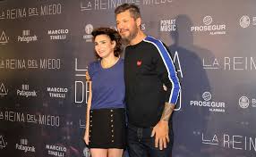 Check spelling or type a new query. El Clan Tinelli En El Estreno De La Pelicula La Reina Del Miedo De Valeria Bertuccelli