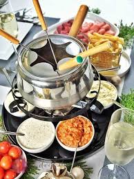 Unsere 6 Beliebtesten Dip Saucen Zu Fondue Chinoise Und Raclette Dip Sauce Fleischfondue Fondue Rezepte Saucen