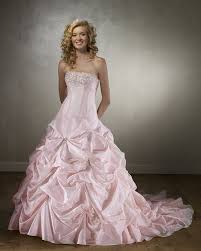 It's about time brides colored outside the lines. How To Choose Coloured Wedding Dresses For Your Hair Types And Skin Tones
