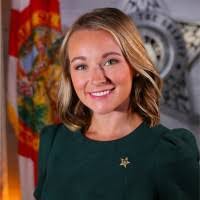 Tara Thrower's Instagram, Twitter & Facebook