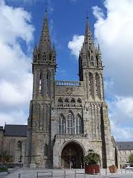 Cathedrale Saint Paul Aurelien De Saint Pol De Leon Finistere Bretagne France Cathedrale Architecture Religieuse Lieu De Culte