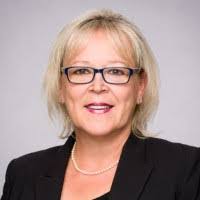 Anna Crone's Instagram, Twitter & Facebook