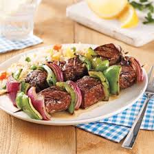 Brochettes De Boeuf Caramelise Je Cuisine Recipe In 2020 Bistro Food Bbq Recipes Food