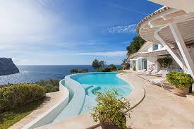 300 sonnentage im jahr, traumhafte strände und viel das ist bei einem haus mit garten und pool schon schwieriger. Langzeitmiete Mallorca Traumwohnungen Villen Beim Experten