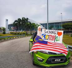 Proton iriz yang sudah lama diluncurkan untuk pasar malaysia akhirnya hadir di indonesia dengan banderol harga yang akan setara dengan sebuah mobil ini cukup menarik sebenarnya jika melihat spesifikasi dan bocoran harga yang akan ditawarkan, menurut shahidin sahamid selaku regional. Hantar Proton Iriz Untuk Servis Dapat Hadiah Proton Saga Prebiu Com