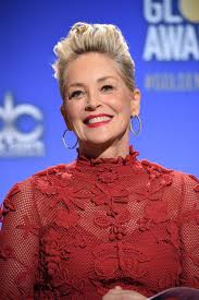 Profile of sharon stone's support for charities including clinton foundation, project angel food, and national center for missing and exploited sharon stone charity work, events and causes. Sharon Stone Steckbrief News Bilder Gala De