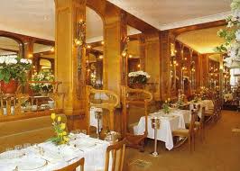 Senderens Ancien Restaurant Lucas Carton 9 Place De La Madeleine Paris Viiie Table Decorations Table Settings Nouveau