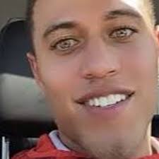 Listen to 2 Pretty Best Friends song by I reupload shit in best 2 playlist  online for free