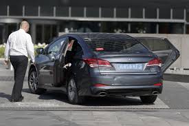 Operating in spain, portugal and latin america (mexico, chile, colombia, peru, brazil, panama, ecuador, argentina, dominican republic. Madrid Endurece Los Requisitos A Empresas De Vtc Como Uber Y Cabify