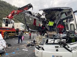 Türkiye bus crash in leaves 7 dead, 11 injured