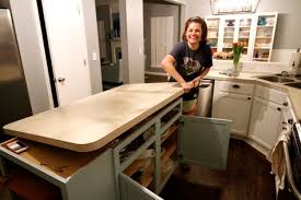 How To Remove Laminate Countertop Backsplash Without Damaging Cabinets Kitchen Remodel Countertops Laminate Countertops Countertops