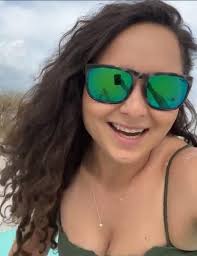 Swamp people and crab catching activities