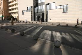 La Maison Du Livre De L Image Et Du Son Villeurbanne Maison Du Livre Maison