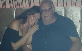 Καλή ανάσταση σε όλους τους έλληνες, τις ελληνίδες και στους ομογενείς μας σε όλα τα πλάτη και τα μήκη της γης. Bana Mparmpa Daily News Daily News Gr