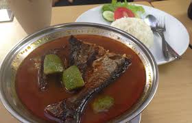Hanya saja kuahnya lebih merah karena potongan cabai rawitnya lebih banyak. Bandung Merdeka Com Pindang Ikan Sale Khas Palembang Kini Ada Di Bandung