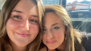 Catherine Bach (@_CatherineBach)