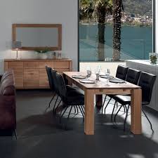 Cocktail scandinave est une enseigne de meubles et décoration d'intérieur spécialisée dans le meuble en pin massif. Une Table A L Esprit Campagne Nordique En Chene Massif