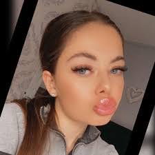 Whitney Gill's Instagram, Twitter & Facebook