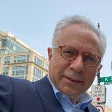 Aristeo Gonzalez (@arileguas)