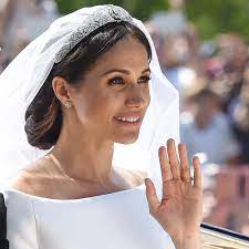 The british royal family—including harry's own brother, father, and grandmother—marked it by saying. This Is Why Meghan Markle S Wedding Day Bun Was Messy