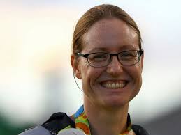 Jun 25, 2018 · lisa unruh of germany has already had quite a year. Europaspiele Bogenschutzin Lisa Unruh Tragt Die Deutsche Fahne