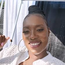 Debbie Gittens's Instagram, Twitter & Facebook