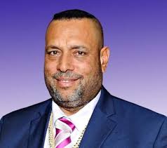 GOVERNOR BIRD ON WHETHER PM MARAPE BE REPLACED OR NOT By: Hon Allan Bird  Governor East Sepik When you vote for a Prime Minister, you actually place  your trust in him and