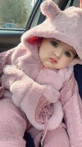 Megan Lingo's Instagram, Twitter & Facebook