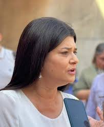 Rose avalia opinião pública para confirmar candidatura à Prefeitura da  Capital