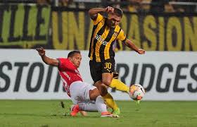 Luego del encuentro entre peñarol y cerro se produjeron incidentes entre las hinchadas. Penarol Vs Jorge Wilstermann 1 0 Por La Jornada 2 De La Copa Libertadores