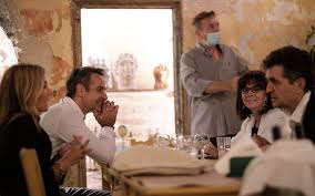 May 30, 2021 · διαχρονικό σύμβολο του αγώνα για την ελευθερία χαρακτήρισε το σούλι η πρόεδρος της δημοκρατίας κατερίνα σακελλαροπούλου, η οποία επισκέπτεται την περιοχή για τις εκδηλώσεις μνήμης για τα 218 χρόνια του ολοκαυτώματος. Deipno Sakellaropoyloy Mhtsotakh Sto Meta3oyrgeio Pics Eretikos Gr