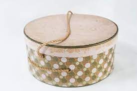 Vintage Gold And Pink Hat Box Round Cardboard Hat Storage Etsy Vintage Hat Boxes Pink Hat Vintage Gold