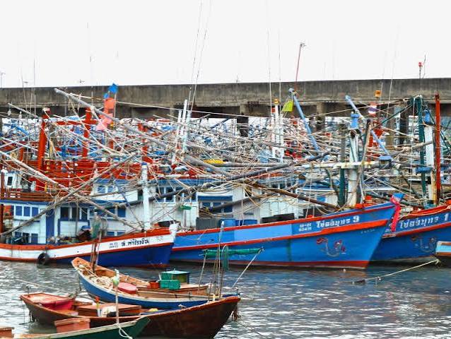 Colorful Fishing Boat Pulled on Sea Shore Jetty in Mumbai Editorial Image - Image of fishing, rough: 220649135