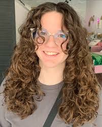 Melissa Cantin's Instagram, Twitter & Facebook