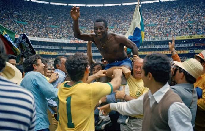THE LEGENDARY 'ESTADIO AZTECA' - The Local Way