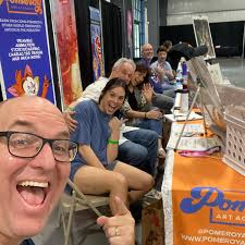 It is fun to be back at a Con! Had a nice day today talking animation and  drawing cartoon characters at the @nashvillecomicon. It was made especially  fun by being next to @