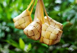 Di indonesia ada beragam kuliner khas hari lebaran, mulai dari opor ayam, ketupat, kue nastar, dan. Ketupat Served During Idul Fitri And Hari Raya Aidilfitri Celebrations Stock Photo Picture And Royalty Free Image Image 2085058