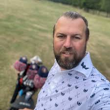 Early morning 9 holes to start the day, much cooler conditions than  yesterday!! 😄 Wore my @eagleapparelgolf golf polo for the first time this  morning! 😍 Love this polo, fits really nice