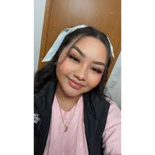 Who can make a custom cake in The Dalles or Hood River area?