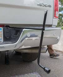 I knew how to do it, but i used the wrong end on the bar (used the one for the jack) by mistake. How To Change The Inner Rear Tire On A Dually Truck Roads Less Traveled