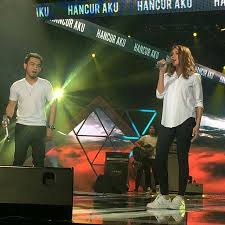 Contact muzik muzik 31 on messenger. Netizen Kritik Nyanyian Nur Fazura Di Muzik Muzik 31