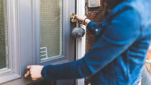 A security tool that your bank may be encouraging you to use may be giving you grief. How To Improve Your Banking Security Hsbc Uk