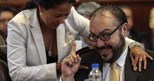 De acuerdo con lo señalado por mauricio toledo, la campaña de desprestigio en su contra es ejercida desde la sección instructora de la cámara de diputados y la fiscalía general de. Perredista Mauricio Toledo Estaria Involucrado En Dos Asesinatos