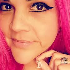 Evie Strange (@tourfiend) • Instagram photos and videos