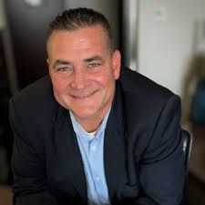 Ashley Geist (@AshleyTGeist)